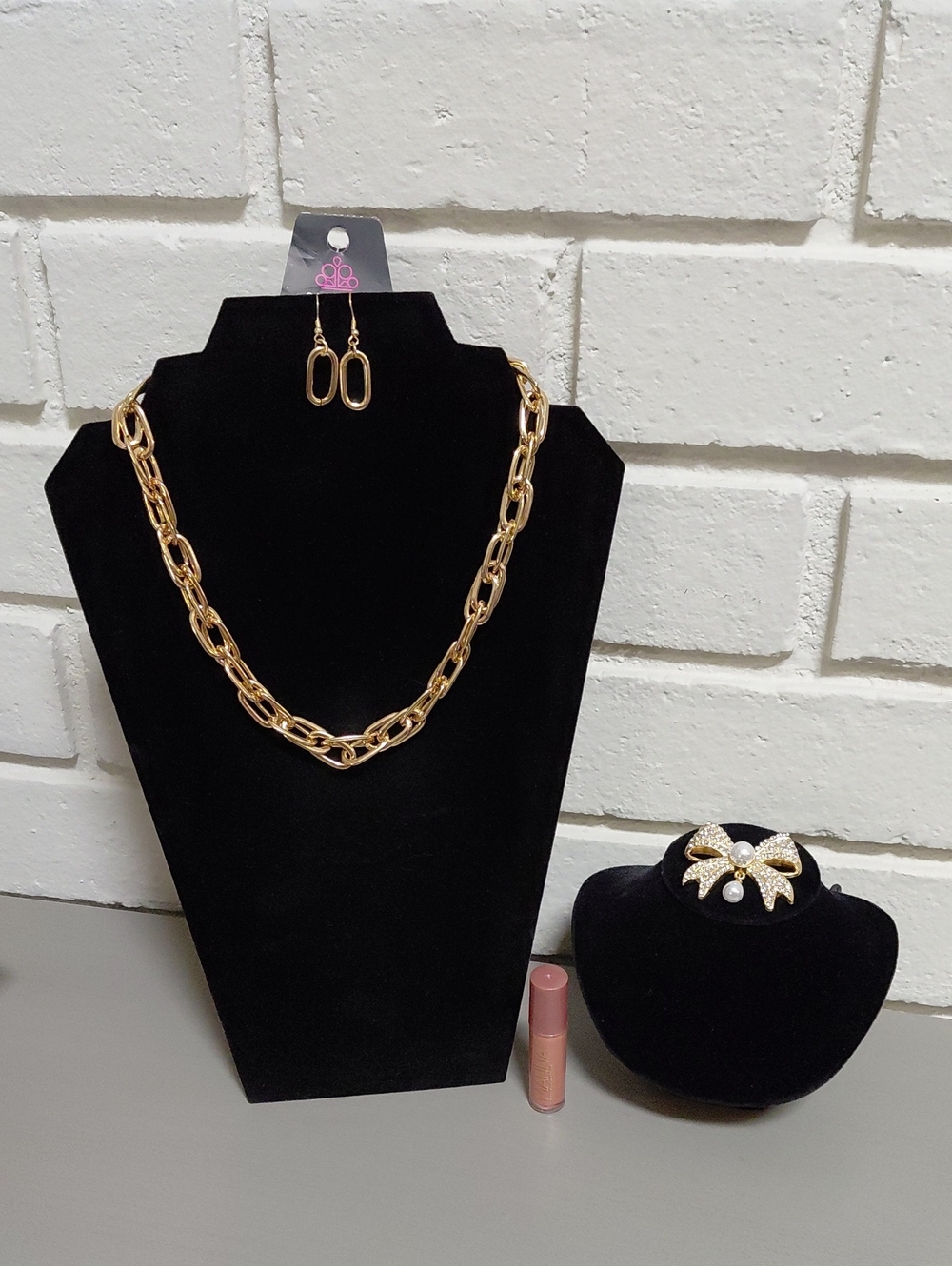 Gold Chunky Necklace & Matching Earrings, Gold Tone Pearl Brooch and Lip Gloss.